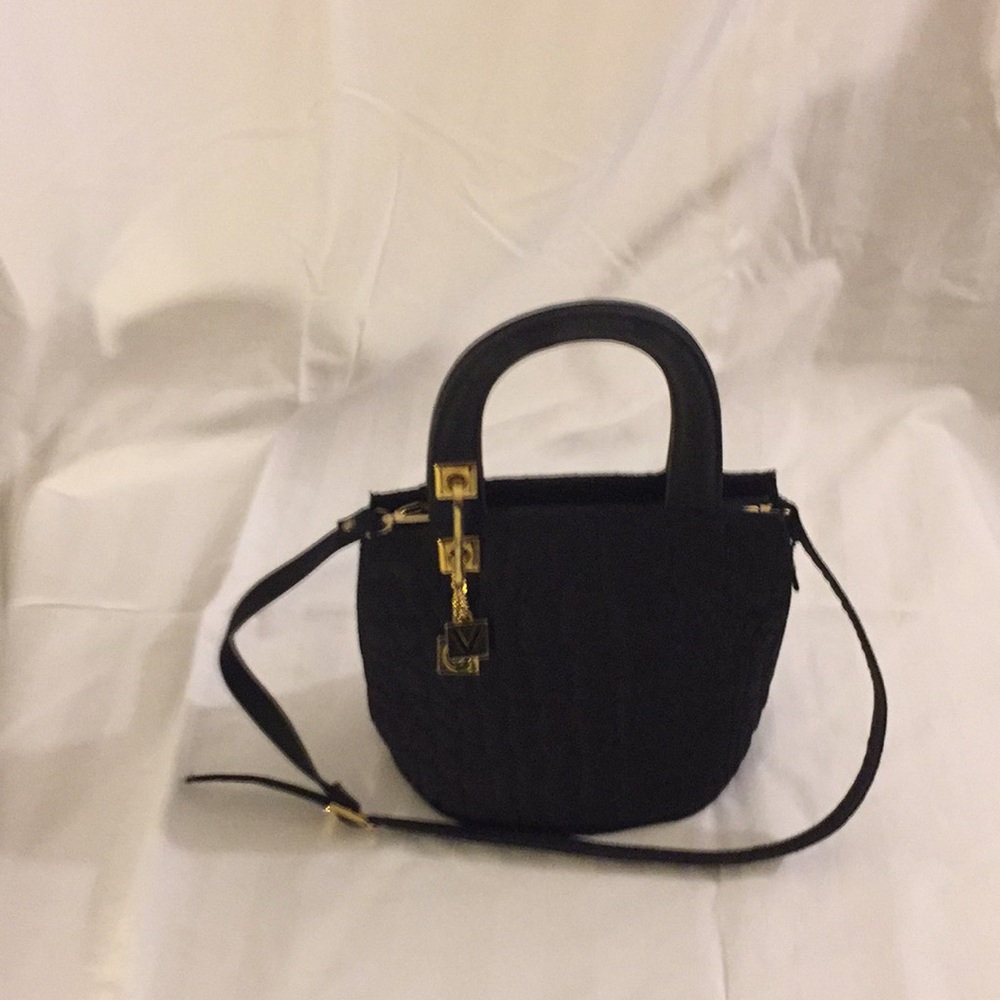 Woman’s shoulder bag.
